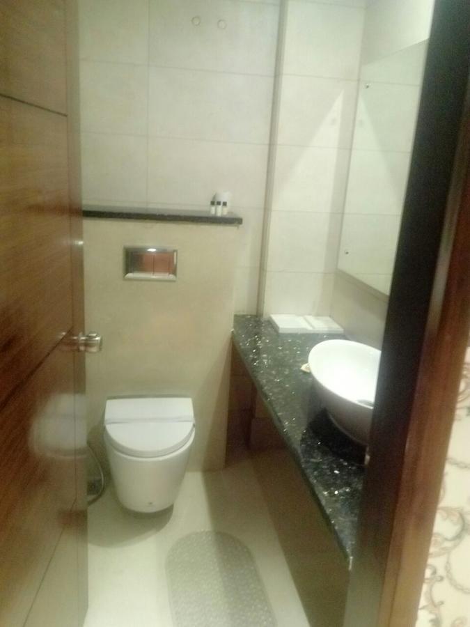 The Grand Parisian Hotel Delhi  Exterior foto