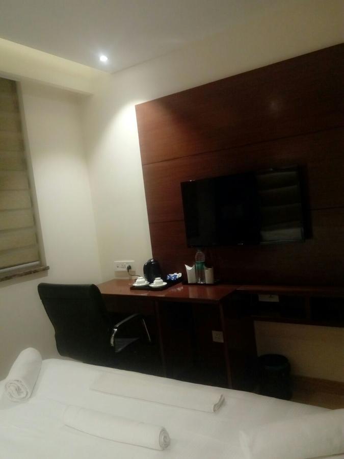 The Grand Parisian Hotel Delhi  Exterior foto
