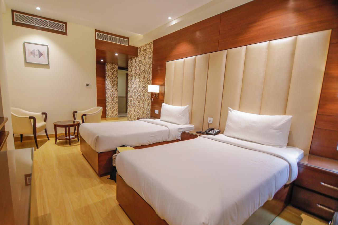 The Grand Parisian Hotel Delhi  Exterior foto