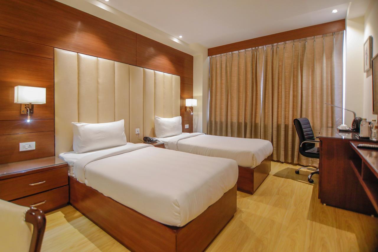 The Grand Parisian Hotel Delhi  Exterior foto