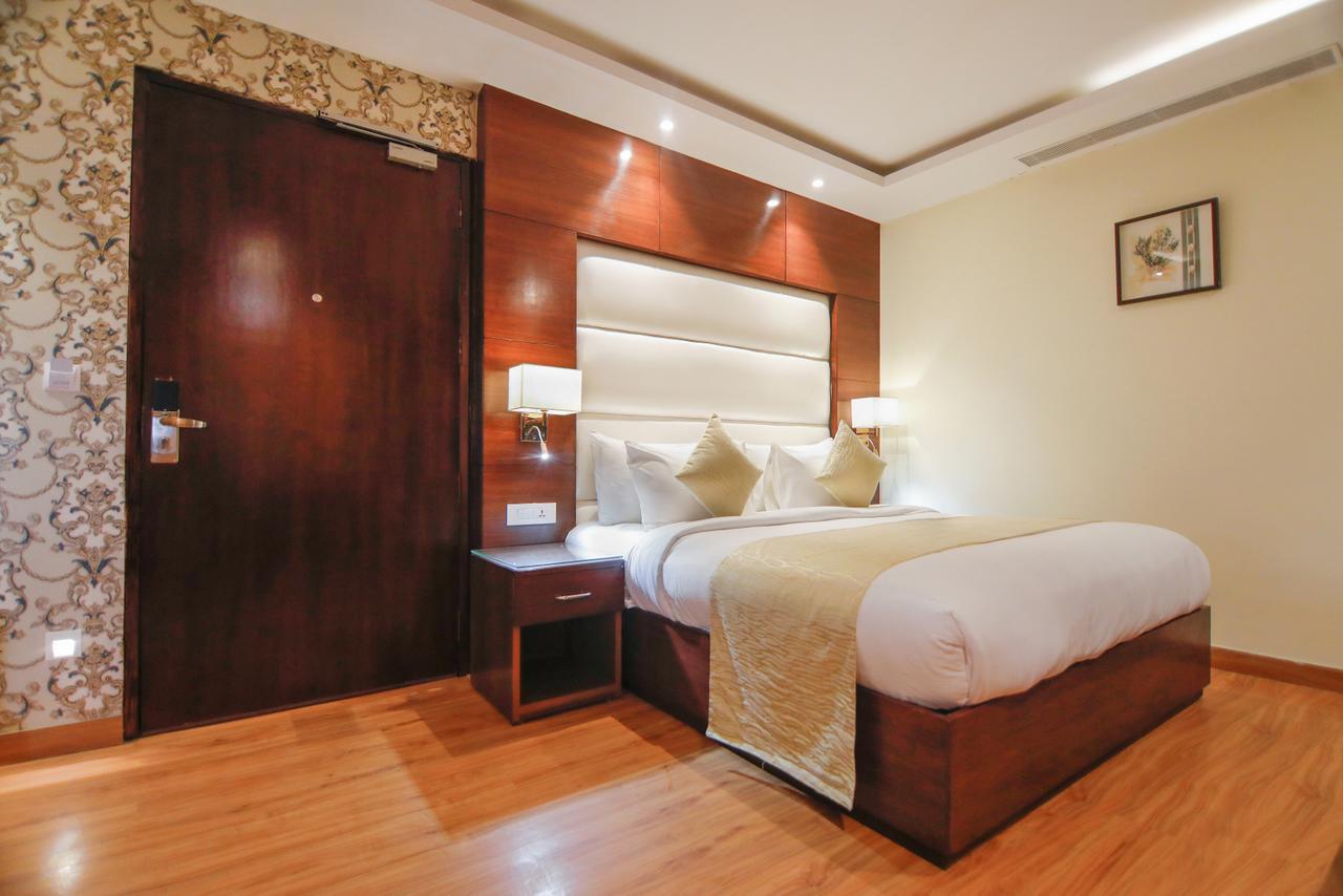 The Grand Parisian Hotel Delhi  Exterior foto