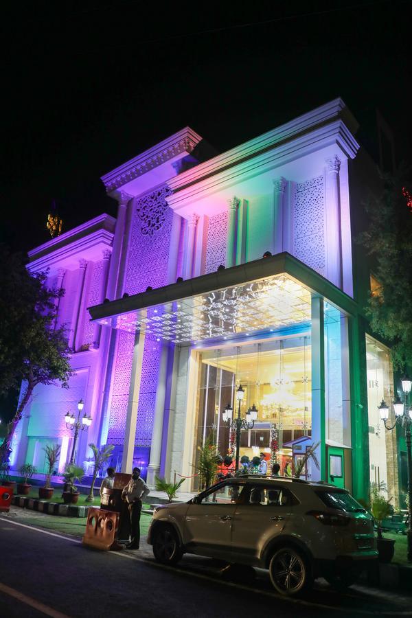 The Grand Parisian Hotel Delhi  Exterior foto