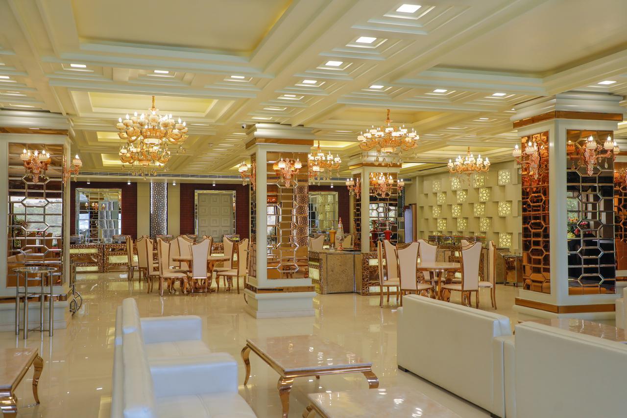 The Grand Parisian Hotel Delhi  Exterior foto